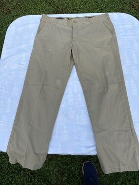 Lee Extreme Comfort Men's Tan Chino Pants